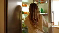 Jednoduchý tip: Co dát do mrazáku, aby se snížila spotřeba elektřiny